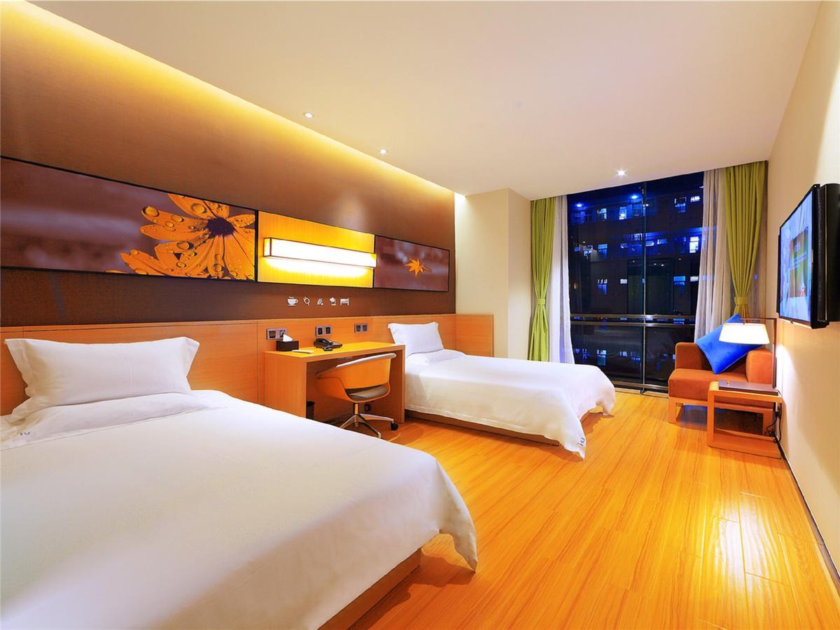 Iu Hotel Shenyang Railway Station Sk Transfer Center Ngoại thất bức ảnh